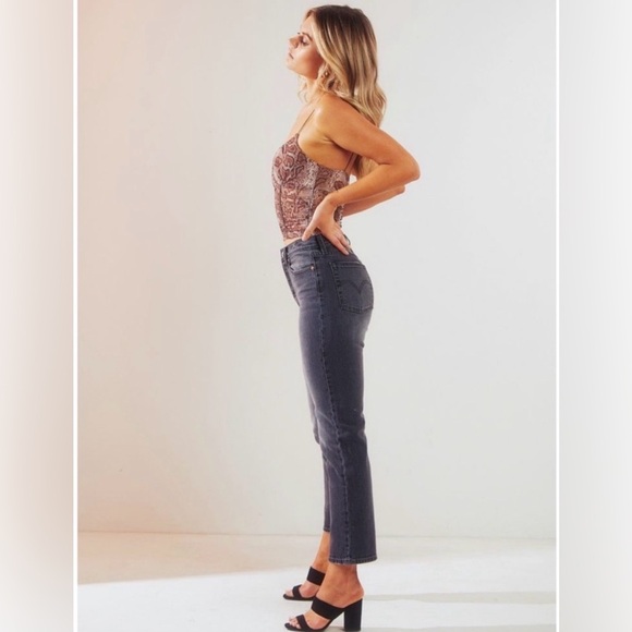 Levi's Denim - Levi's Women’s Wedgie Straight Faded Black Denim Jeans. W25” x L26”.